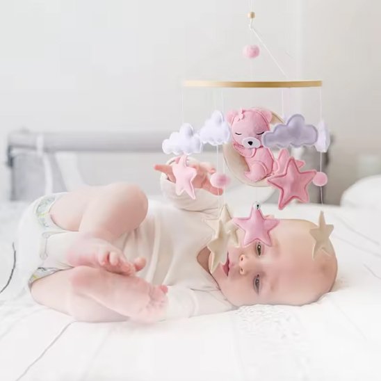 mobile bebe forme lapin étoiles